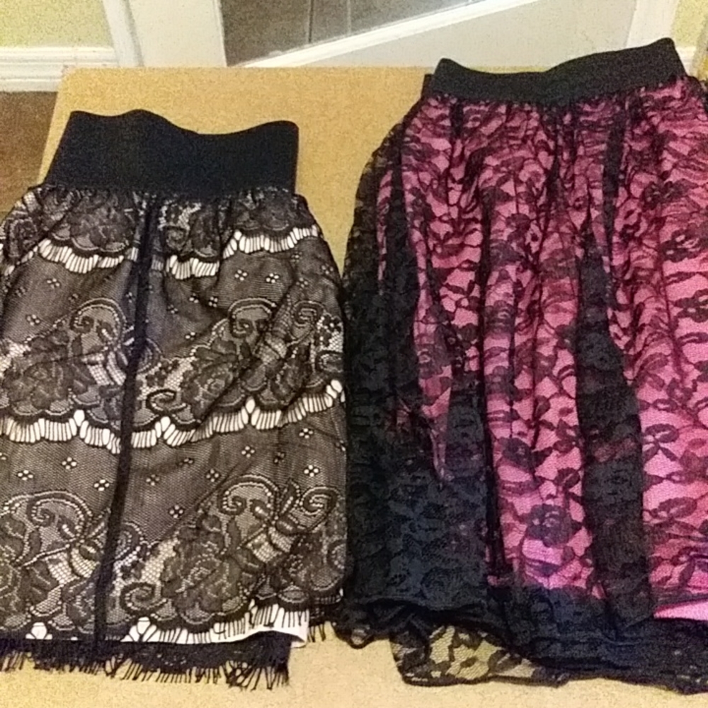 Women skirt M